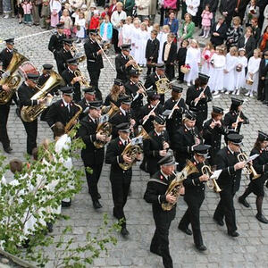 Fronleichnamsgottesdienst und -prozession