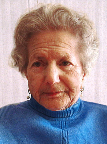 Rosina Schnelzer / Bestattung Holzinger Canon Inc