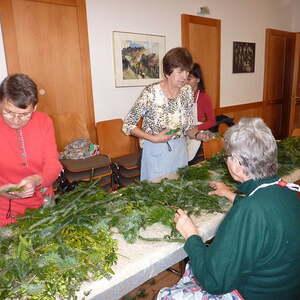 Adventkranz binden