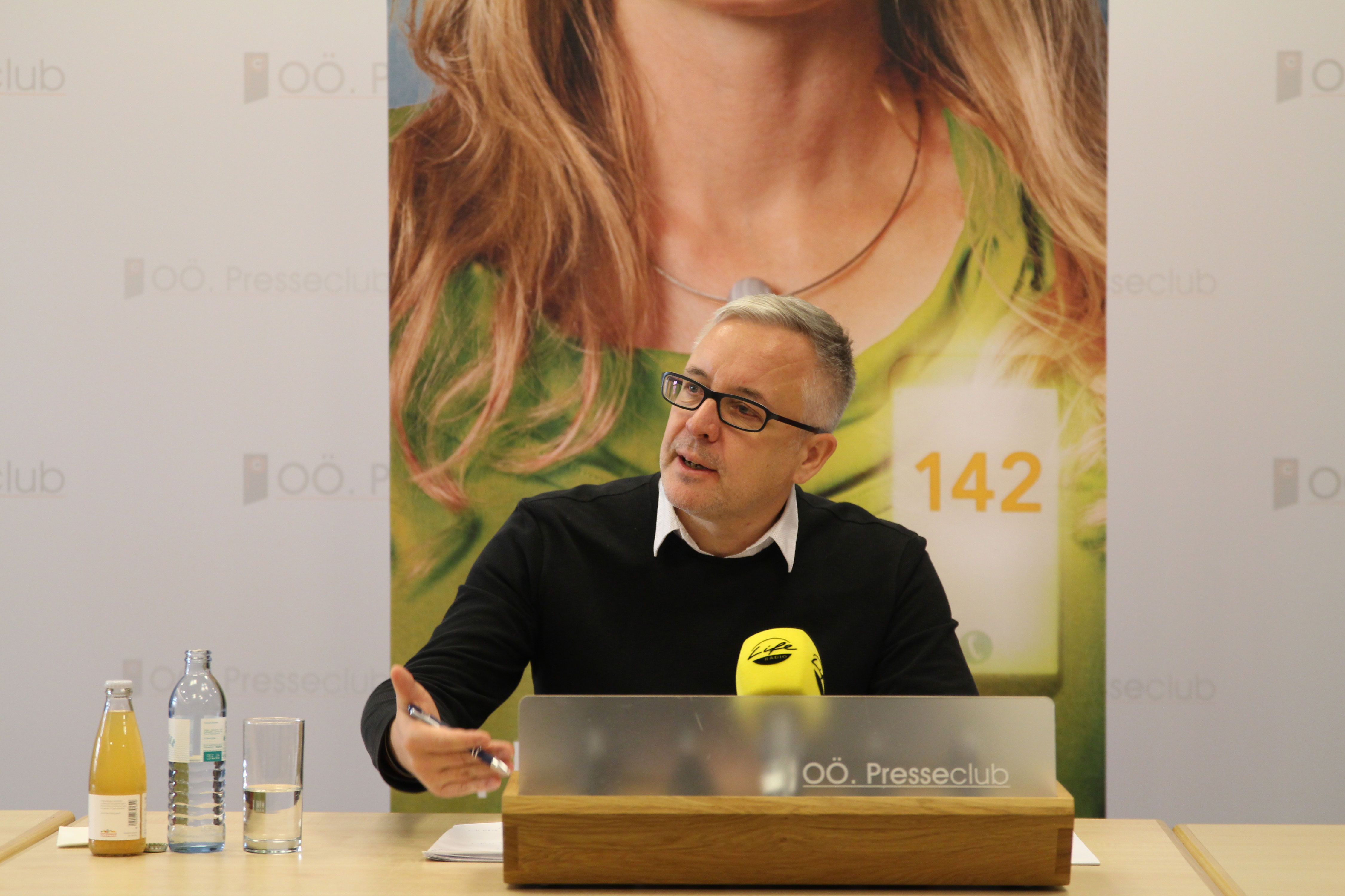 Stefan Kühne, Dipl. Erwachsenenbildner, Experte für Onlineberatung und Onlinetherapie / © Diözese Linz / Waselmayr Stefan Kühne, Dipl. Erwachsenenbildner, Experte für Onlineberatung und Onlinetherapie