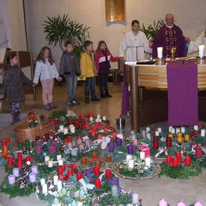 Adventkranzweihe, Advent- & Schmankerlmarkt