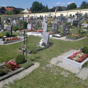 Foto: © Pfarre Oberkappel; Sanierung der Friedhofsmauer 2015