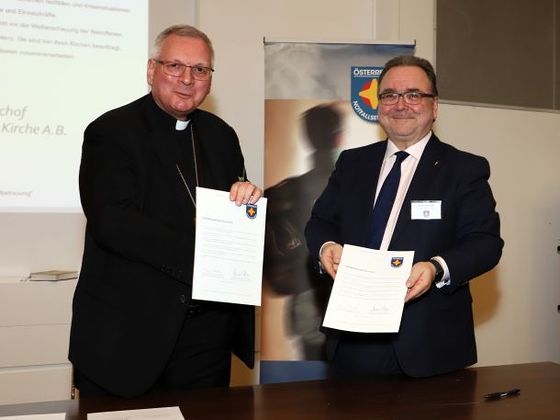 (c) FRANZ REISCHL, FRANZ GEORG REISCHL