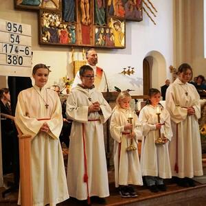 Festgottesdienst und Feier in der MZH 