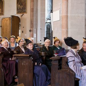 Bischof Manfred Scheuer feiert Sonntagsmesse in der Stadtpfarrkirche St. Stephan