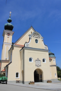 Gottesdienst zum Abschluss Renovierung Kirche Niederthalheim 07_2014 © Pfarre / Spießberger