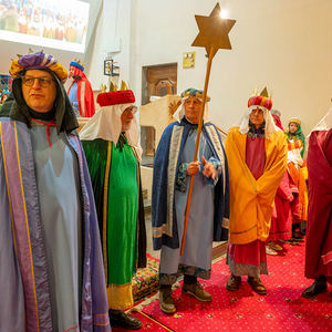 Festlicher Sternsinger-Gottesdienst am Dreikönigstag zum Abschluss der Sternsingeraktion 2024