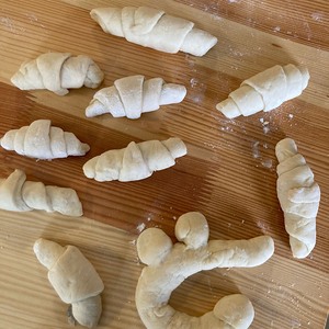 Brotbacken Ostern 2024