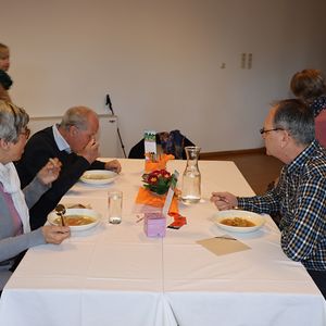 Fastensuppenessen in St. Quirinus