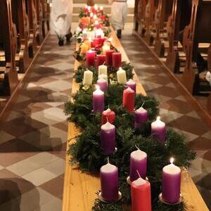 St, Quirinus feiert den Advent