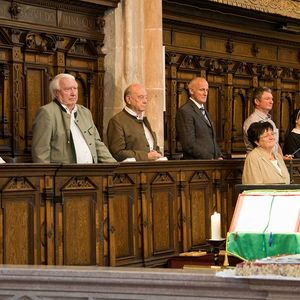 Bischof Manfred Scheuer feiert Sonntagsmesse in der Stadtpfarrkirche St. Stephan