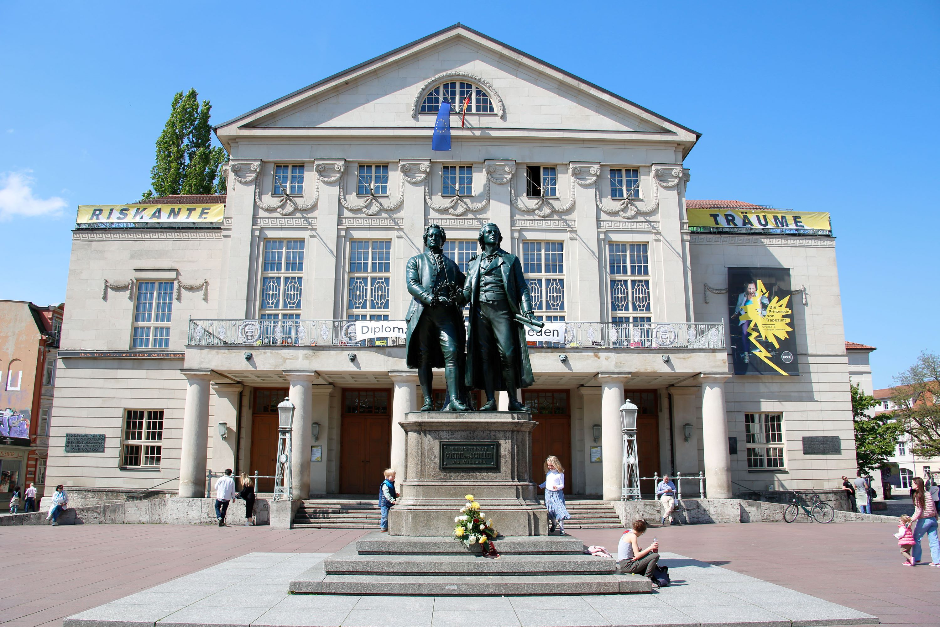 Weimar Goethe Schillerdenkmal