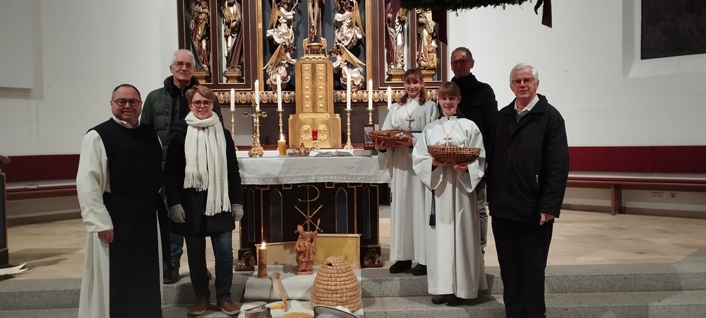 Die KMB feierte den Gottesdienst mit Imkern am 15.12.