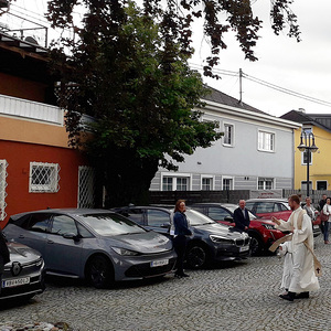 Fahrzeugsegnung Am Christophorus-Sonntag Der Pfarrgemeinde Frankenburg