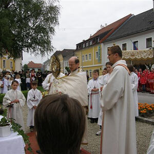 Fronleichnamsgottesdienst und -prozession