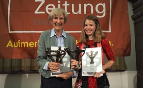 Die älteste und die jüngste Solidaritätspreisträgerin 2016: Erika Weissenböck aus Ried im Innkreis und Viktoria Dieringer aus Saxen