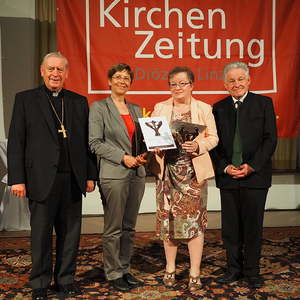 Am 15. Mai 2015 wurde im Linzer Landhaus der 22. Solidaritätspreis verliehen. Den zehn Preisträgerinnen und Preisträgern wurden die Preise von Bischof Dr. Ludwig Schwarz, Landeshauptmann Dr. Josef Pühringer und Soziallandesrätin Mag. Gertraud Jahn üb