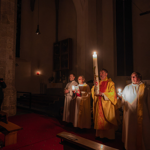 Die Feier der Osternacht in der Pfarre Kirchdorf/Krems.