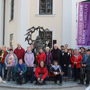 Friedensdenkmal Gruppenfoto