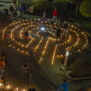 Frieden - Schalom war das Thema der Nacht der 1000 Lichter in der Pfarre Kirchdorf an der Krems. 