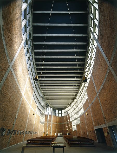 Kirche Linz - St. Theresia von innen