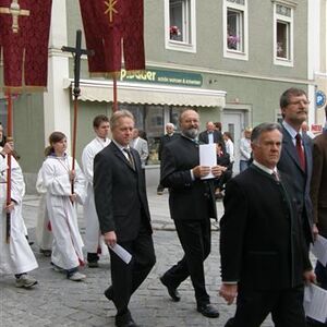 Fronleichnamsgottesdienst und -prozession