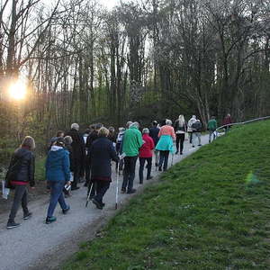 St. Quirinus geht den Kreuzweg auf den Pöstlingberg