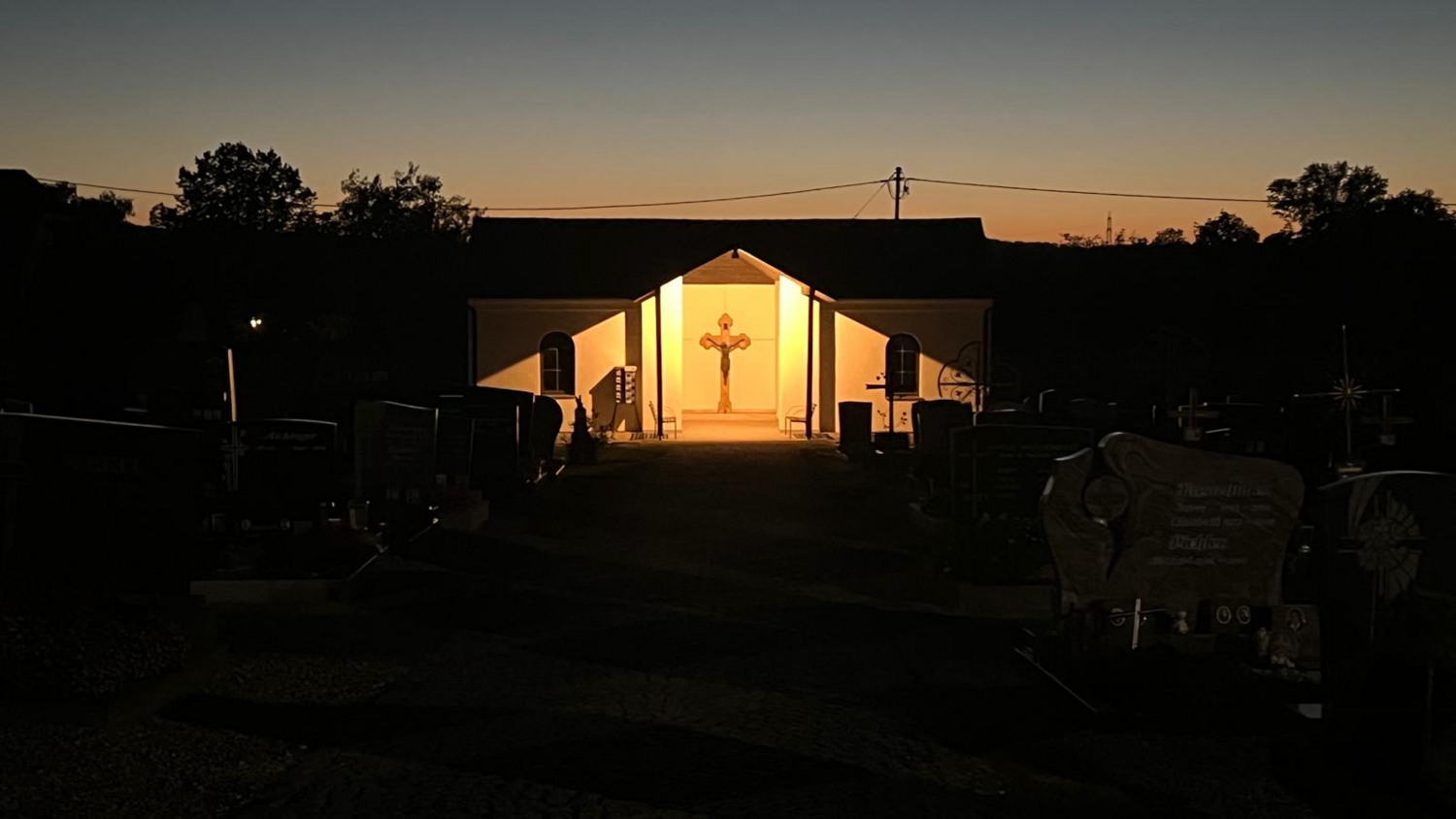 Friedhof & Leichenhalle / J. Doppler Friedhof & Leichenhalle