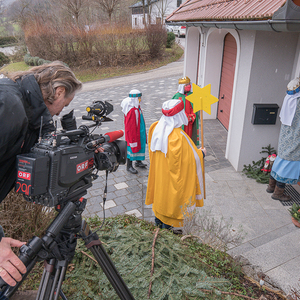 ORF Dreh für 'Oberösterreich heute' mit Familie Vorauer als Sternsingergruppe