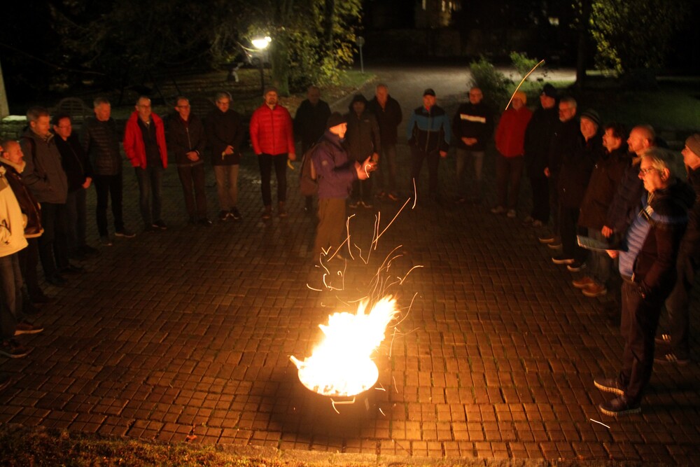 Feuerschale zum spirituellem Tagesabschluss