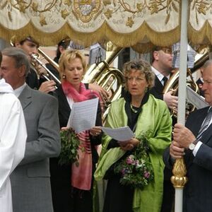 Fronleichnamsgottesdienst und -prozession