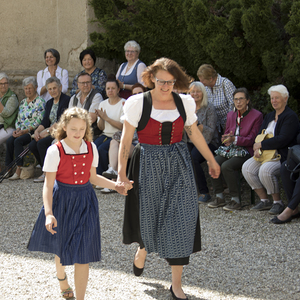 Benefizmarkt der Goldhaubenfrauen