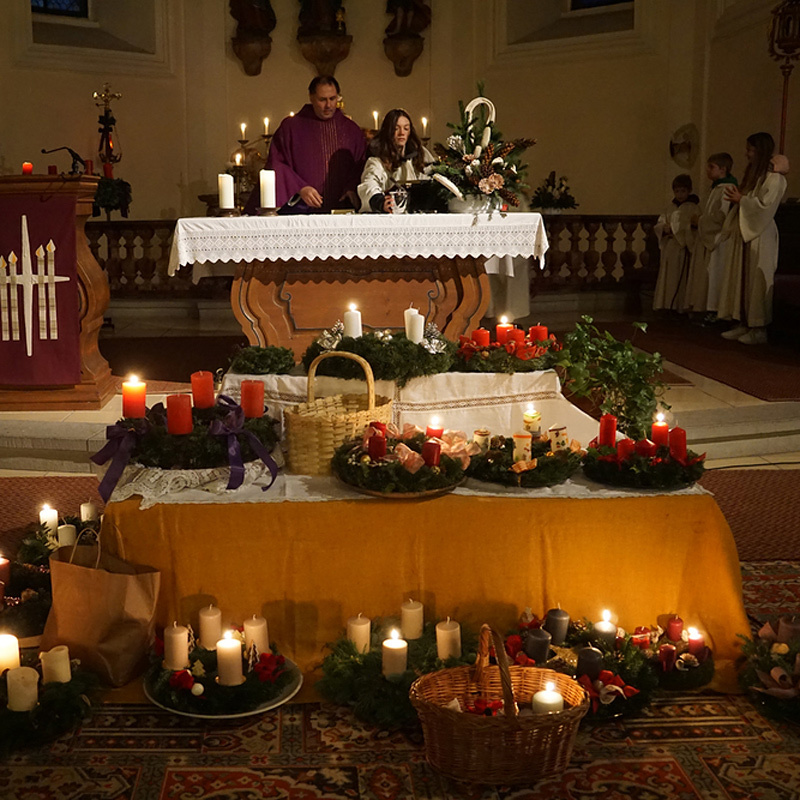 Adventkranzsegnung