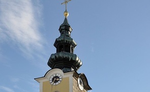 Turm der Pfarrkirche in Traberg