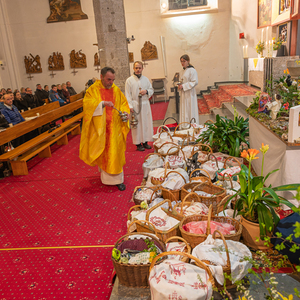 Die Feier der Osternacht in der Pfarre Kirchdorf/Krems.