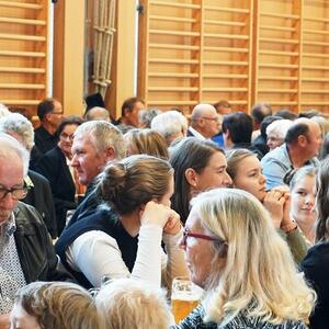 Festgottesdienst und Feier in der MZH 