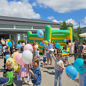 Kinderprogramm vorm Kulturzentrum