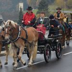 Zu Fuß und hoch zu Pferd