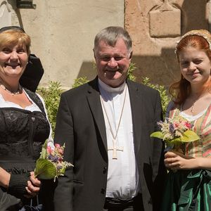 Bischof Manfred Scheuer feiert Sonntagsmesse in der Stadtpfarrkirche St. Stephan