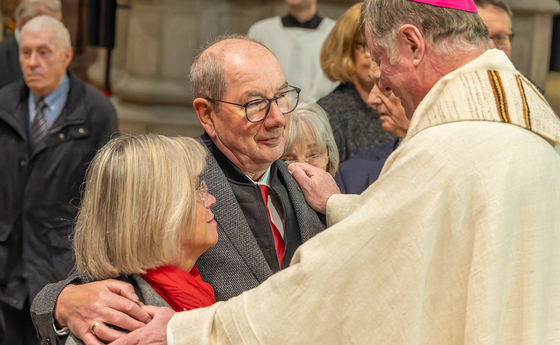 Gemeinsam (ge)wachsen: Gottesdienst für (Jubel-)Paare im Mariendom Linz 