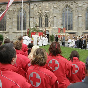 Fronleichnamsgottesdienst und -prozession