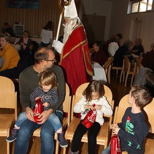 Nikolausbesuch in St. Quirinus