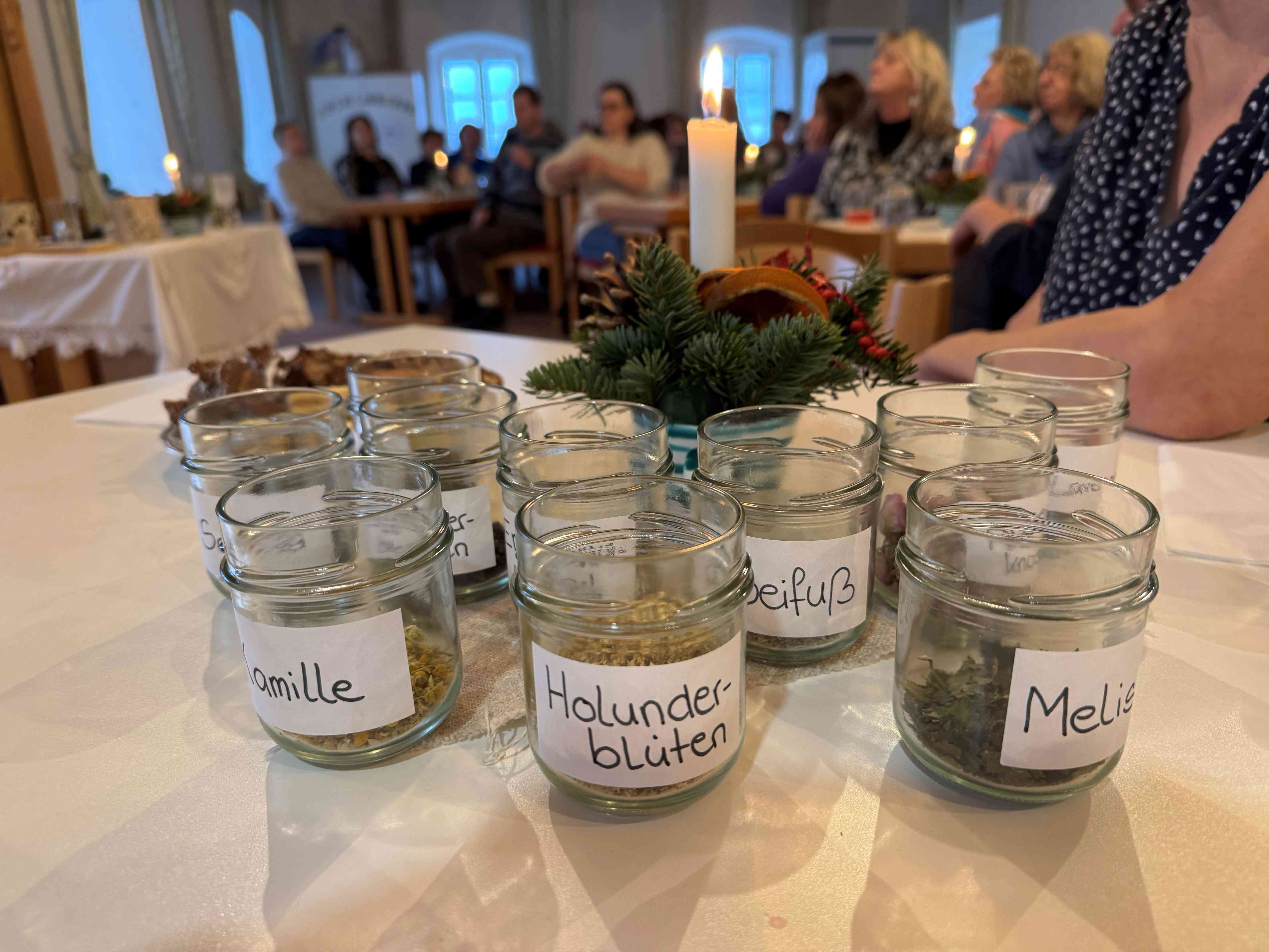 Räuchern zu heiligen Zeiten / ©kbw Räuchern zu heiligen Zeiten