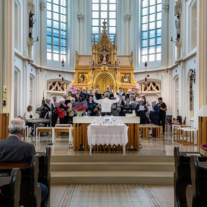 Ökumenisches Pfarrfest mit Beauftragungsfeier des Seelsorgeteams der Pfarrgemeinde Traun