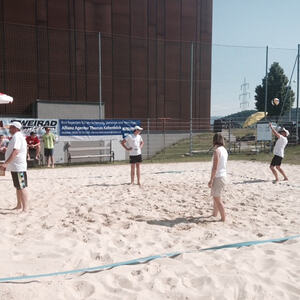 'KMB and Friends' beim Beachvolleyballturnier in Dietach