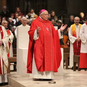 Festmesse zum 85. Geburtstag von Bischof em. Maximilian Aichern im Linzer Mariendom | 26.12.2017