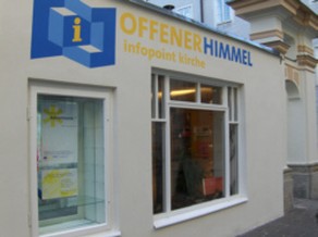 Offener Himmel – Infopoint Kirchen