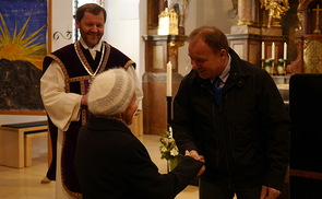 PGR-Obmann Grünbacher gratuliert Fr. Theresia Kaiser zum 80. Geburtstag