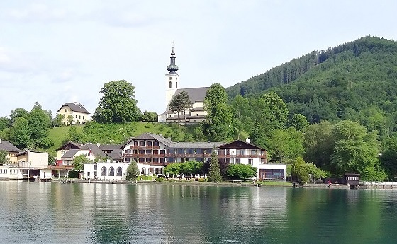    Fußwallfahrt nach Attersee                            