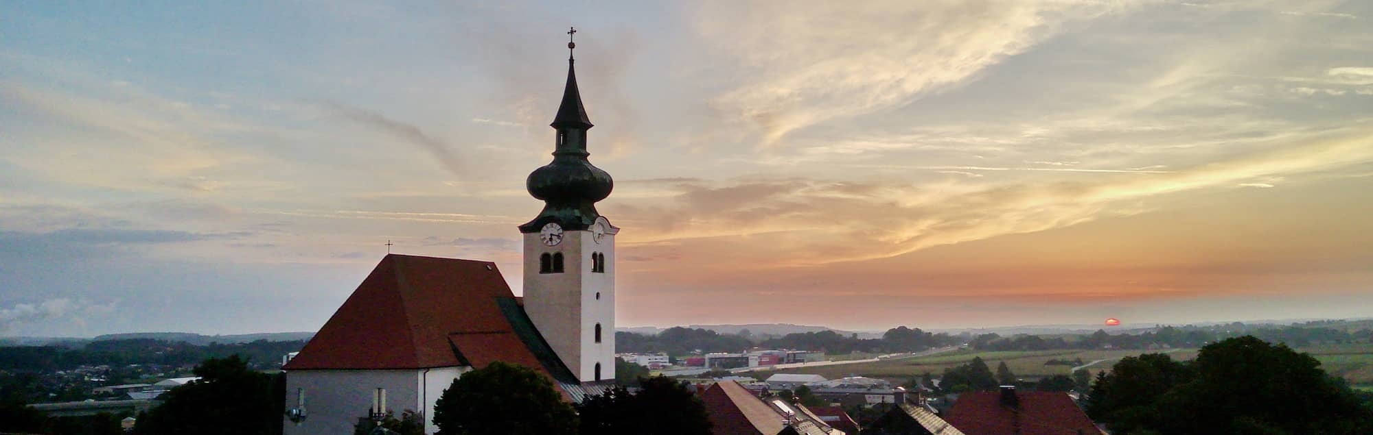 Westansicht Kirche Schörfling